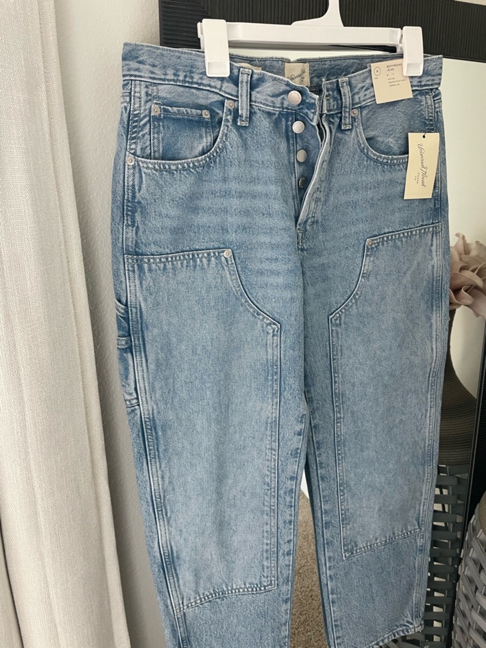 NWT Universal Thread Women’s “Mid-rise Painter Boyfriend Jeans” Size 8 - Picture 4 of 8